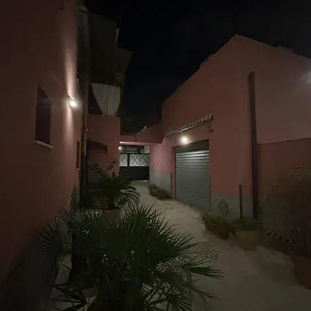 Casa Patry Villa Palermo Esterno foto